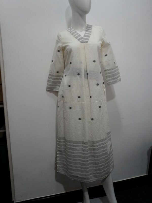Black and white kurtha top