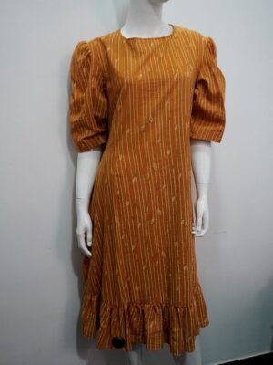 yellow short sleeve dress