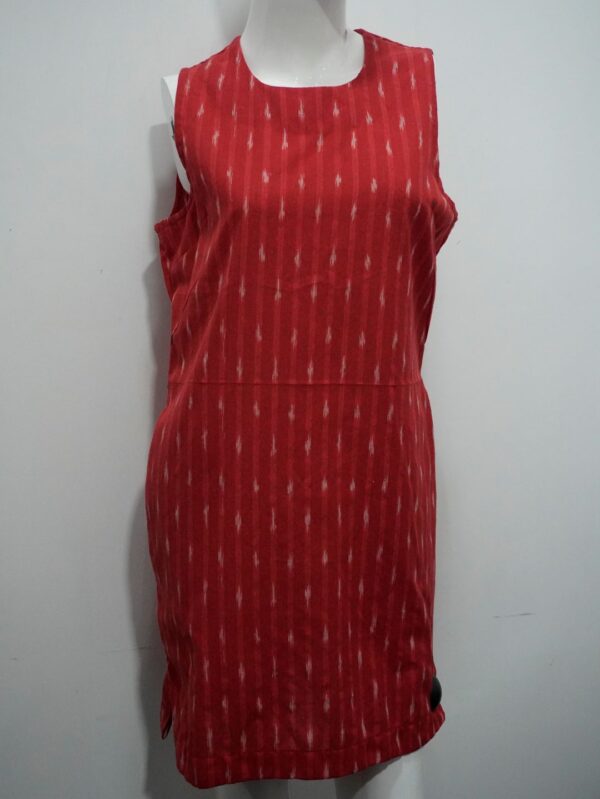 Red strapeless dress