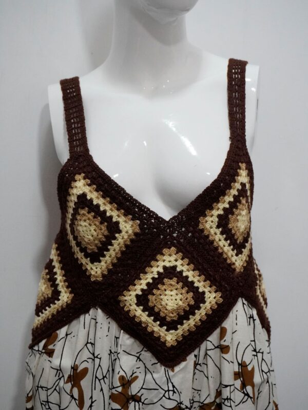 Brown dress